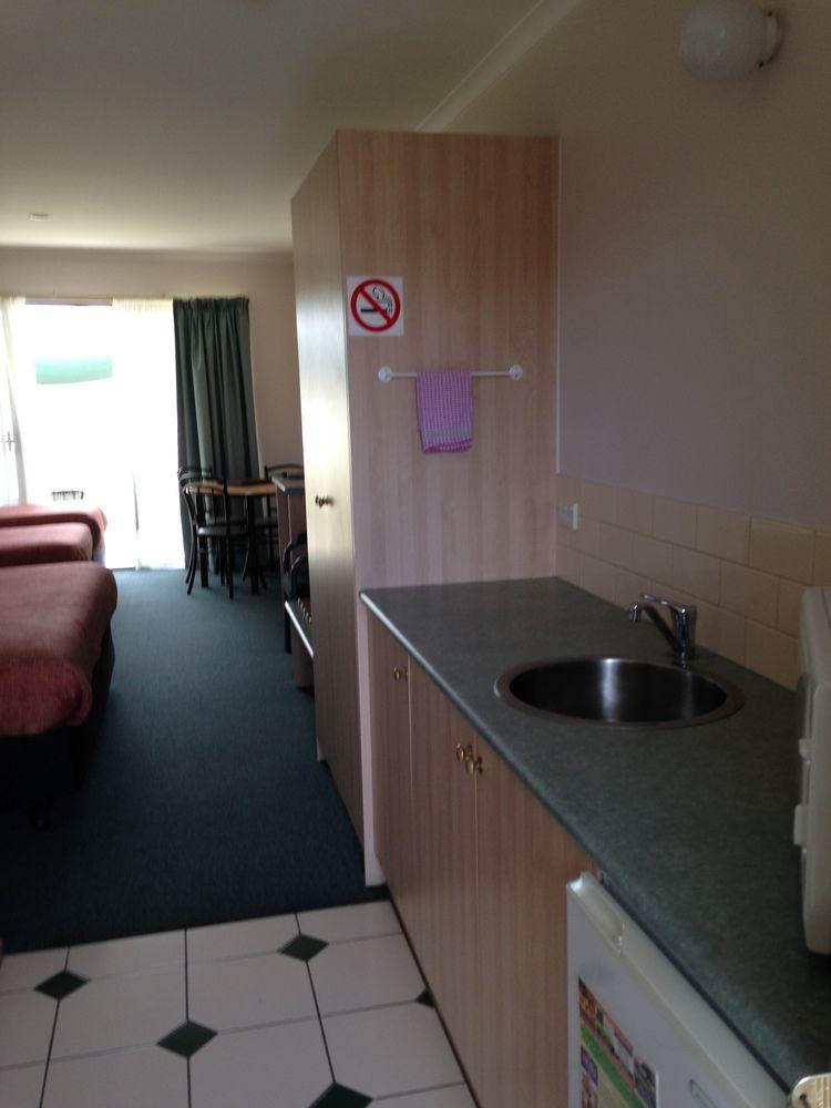 Rose Garden Motel Джелонг Экстерьер фото